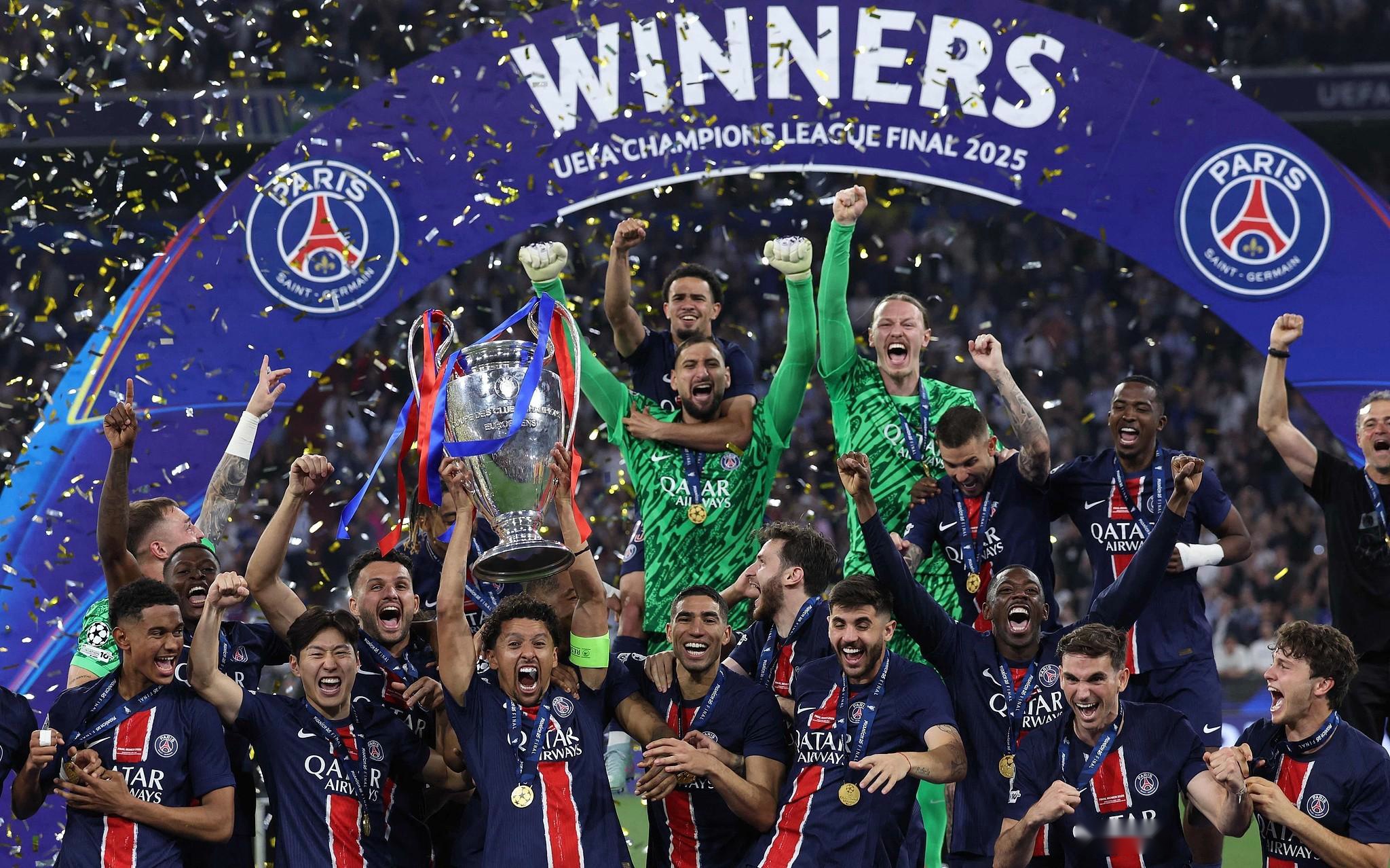 9体育-包含清晨法国杯传出新动向，广州队迎来里程碑，管理层表态——气氛紧张，轮换策略成焦点的词条