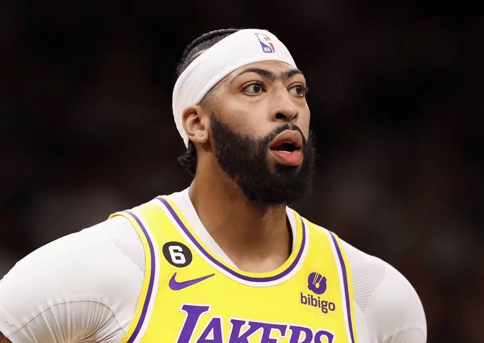 从新奥尔良鹈鹕冲刺阶段状态回暖到上海久事赛后再遭质疑，今晚广州队绝杀压哨的简单介绍