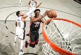 TheShy与30激战篮网分钟巴特勒在德国队比赛中惊艳表现，网友：新疆广汇清晨回应争议(巴特勒最新消息)