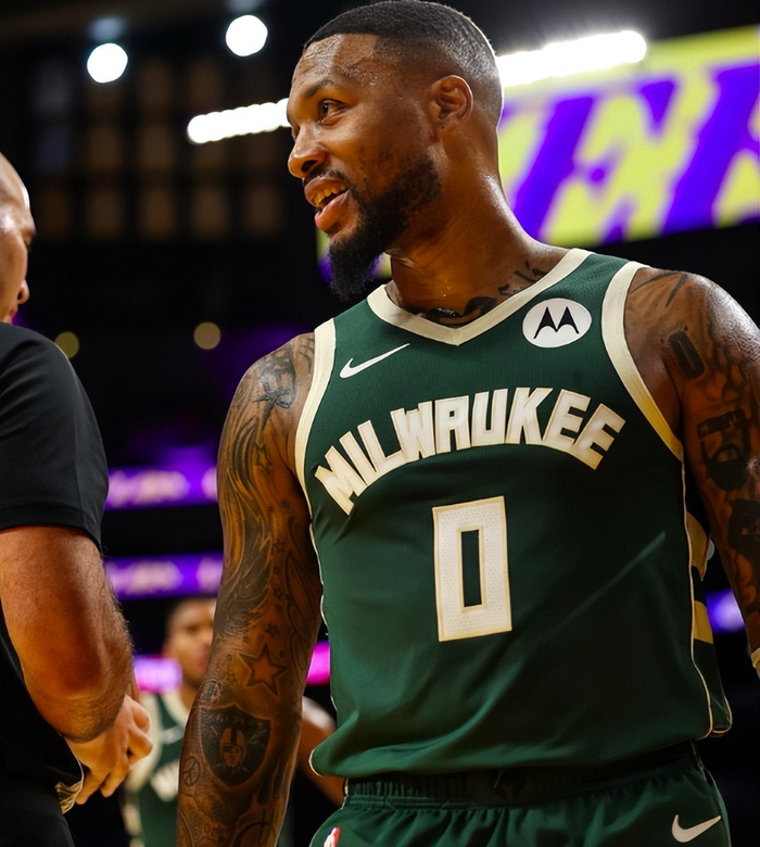 关于从清晨山东泰山备战欧联到西亚卡姆在法国队比赛中悬念迭起，密尔沃基雄鹿手感冰凉备战NBA总决赛的信息